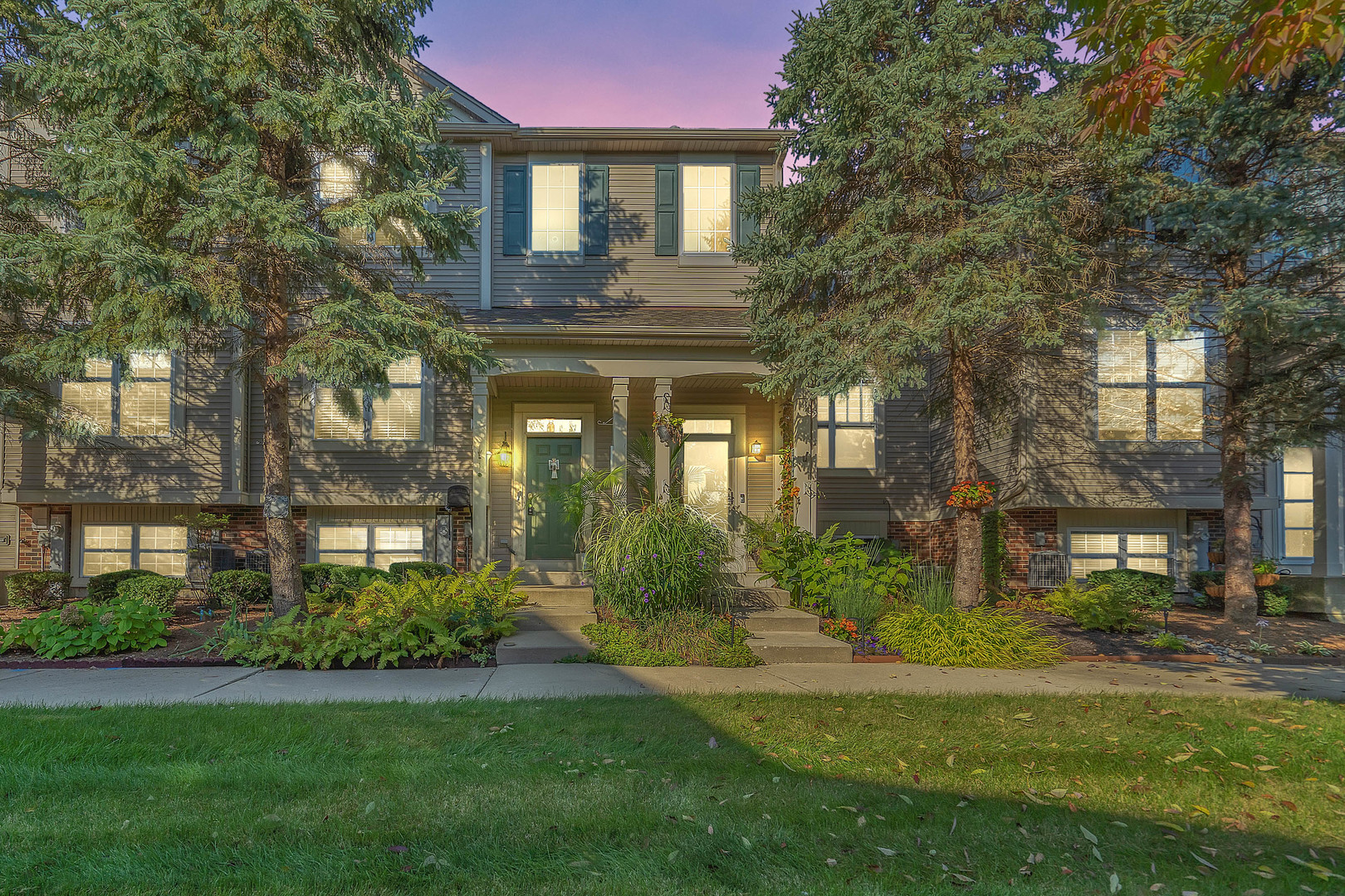 28794 W Pondview Drive, Lakemoor, IL 60051