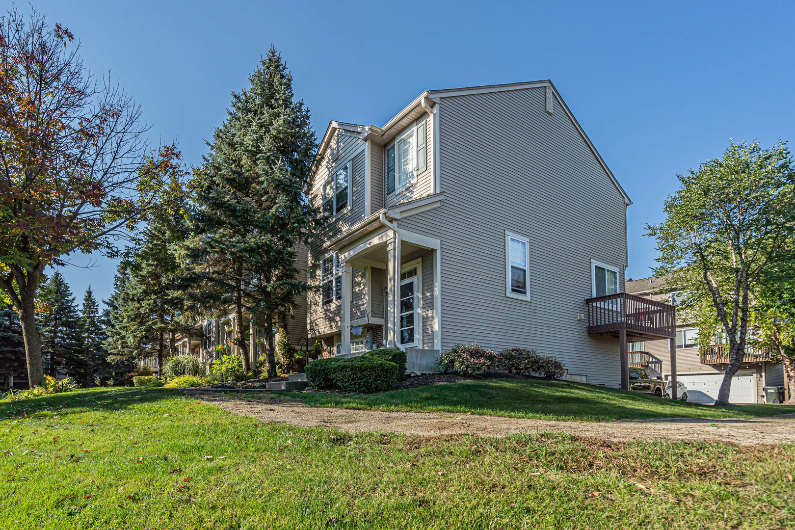 28794 W Pondview Drive, Lakemoor, IL 60051