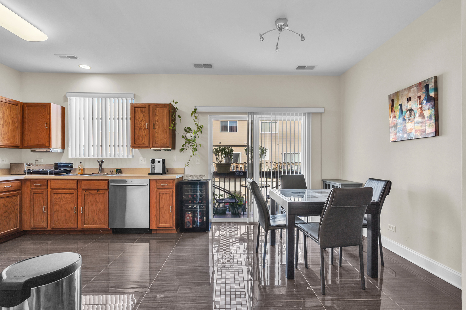28794 W Pondview Drive, Lakemoor, IL 60051