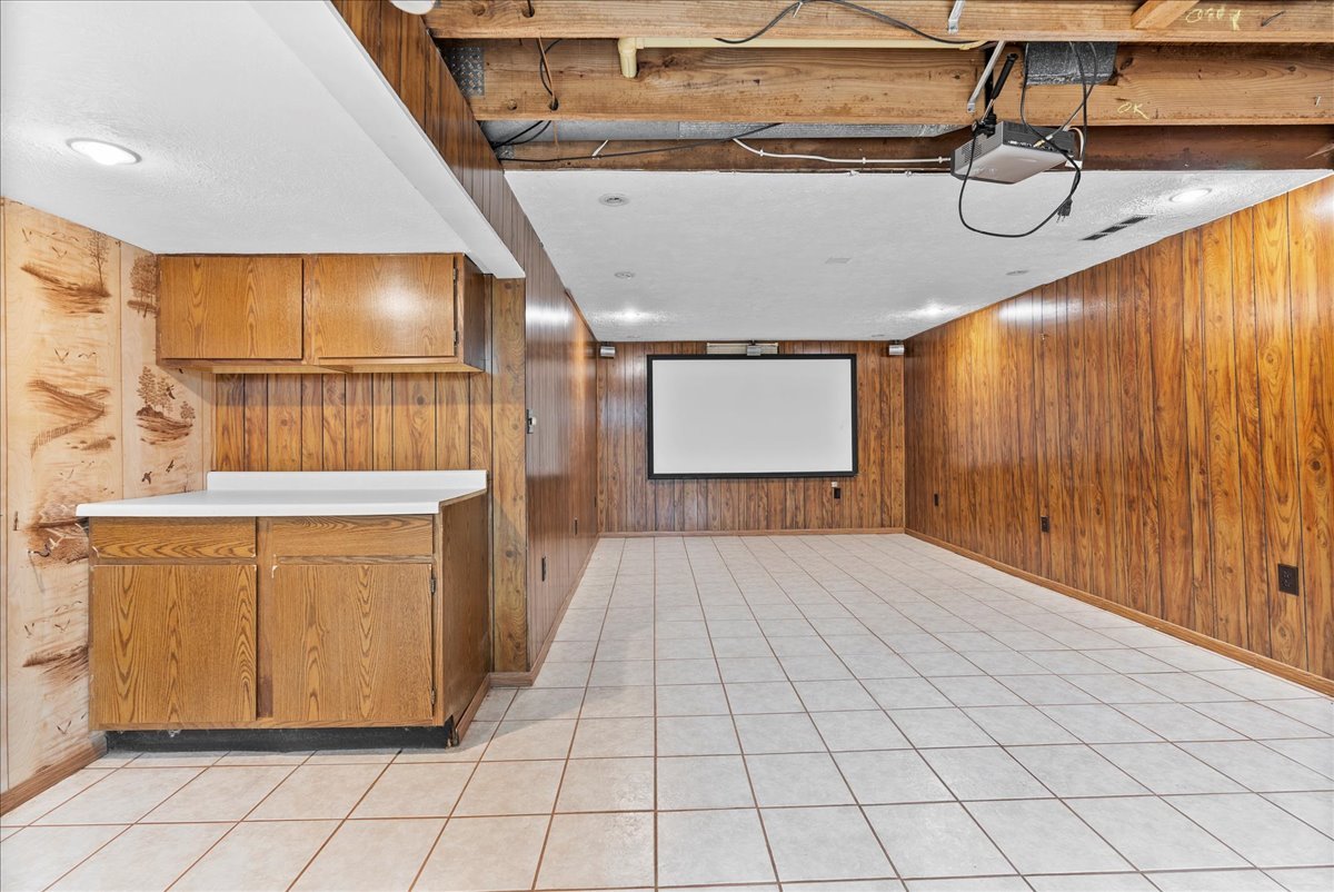 8468 Carriage Hills Road, Bloomington, IL 61705