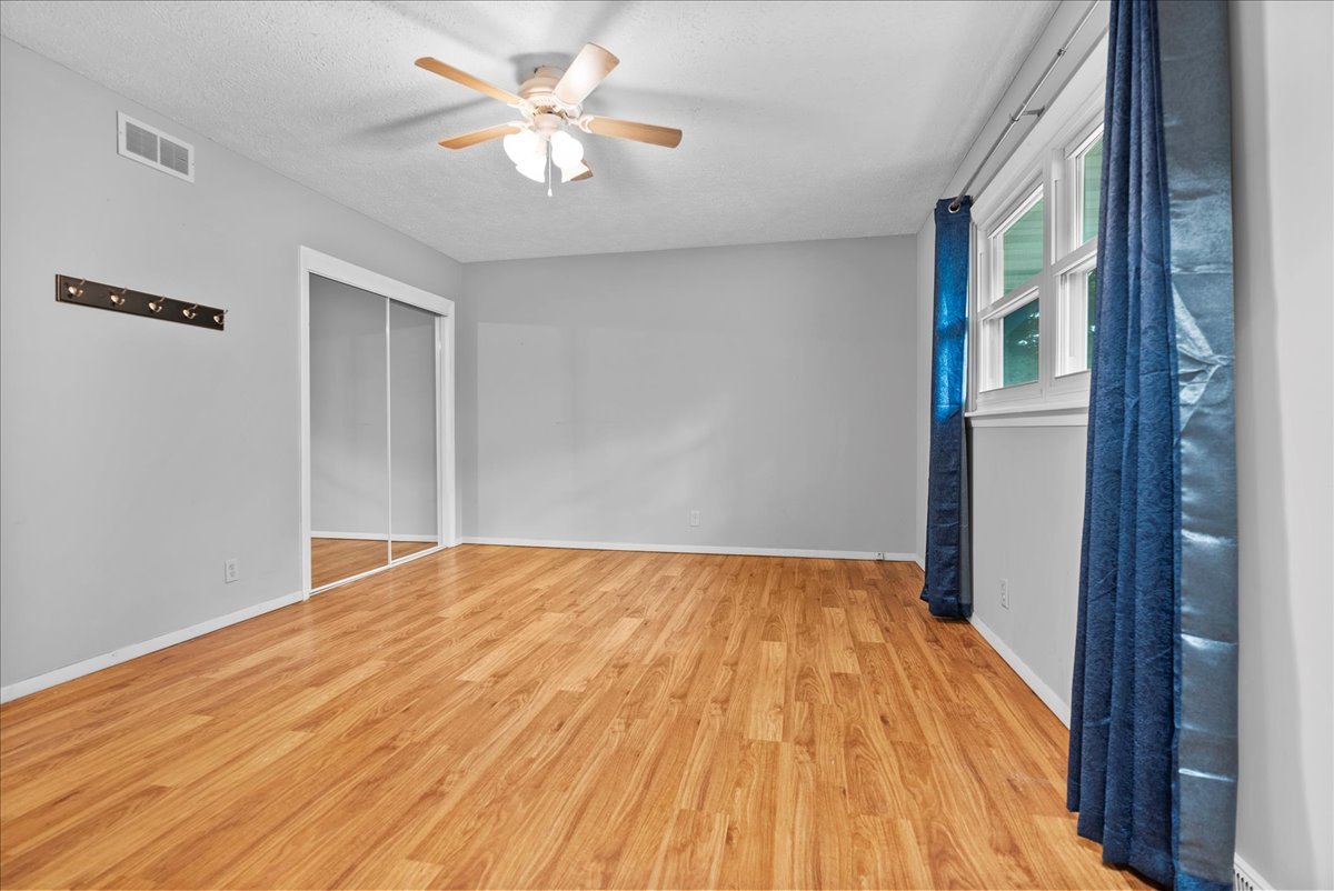 8468 Carriage Hills Road, Bloomington, IL 61705