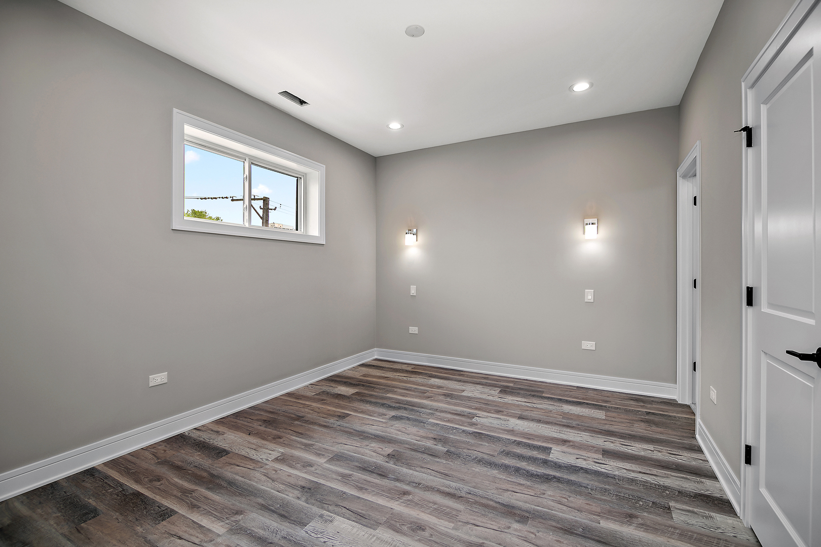 1422 E 66th Place, Chicago, IL 60637