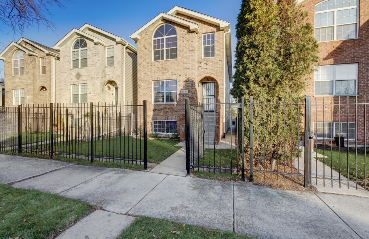 9021 S GREENWOOD Avenue, Chicago, IL 60619