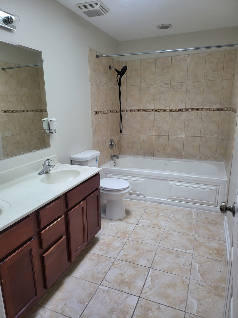 9021 S GREENWOOD Avenue, Chicago, IL 60619