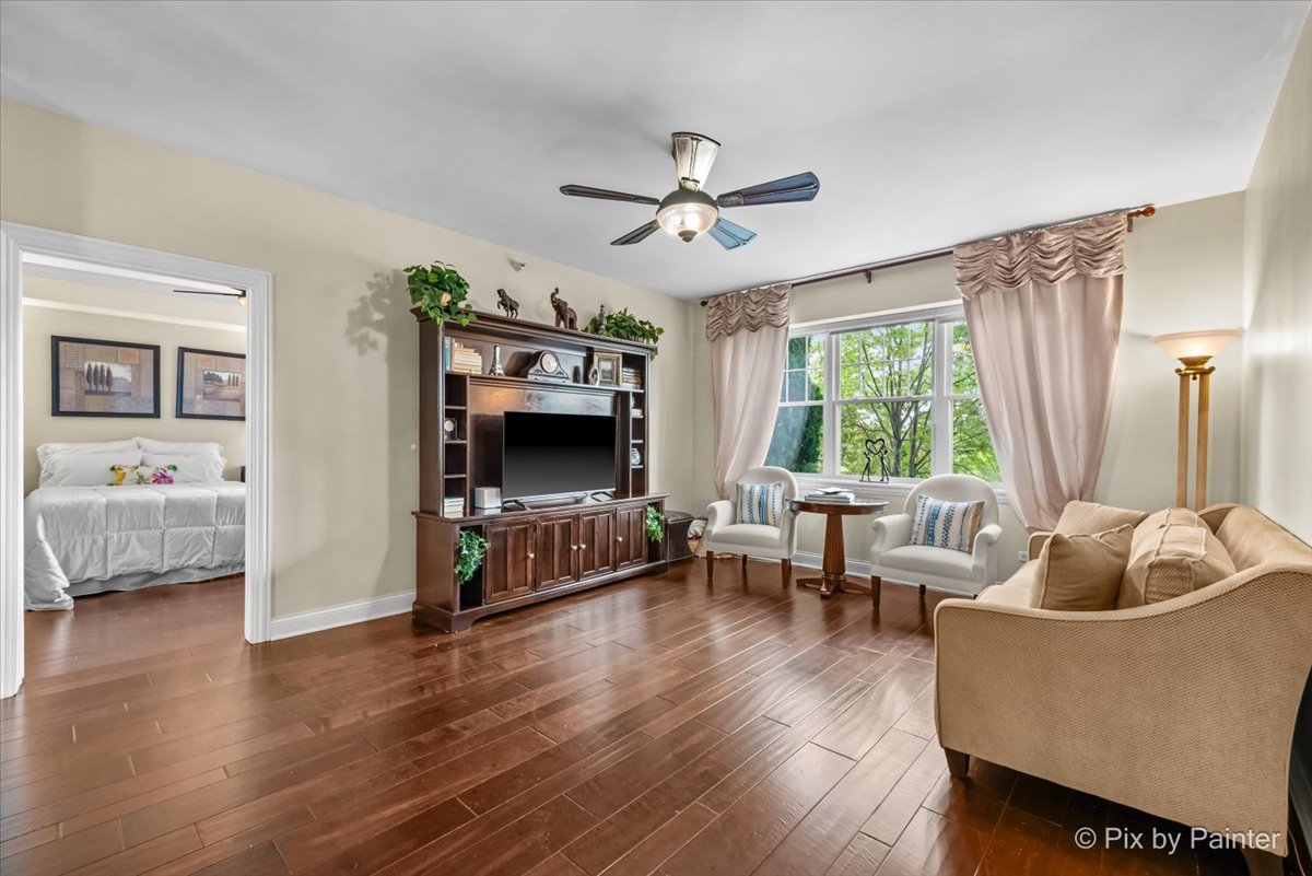 1 Itasca Place #107, Itasca, IL 60143