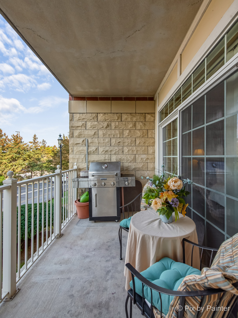 1 Itasca Place #107, Itasca, IL 60143