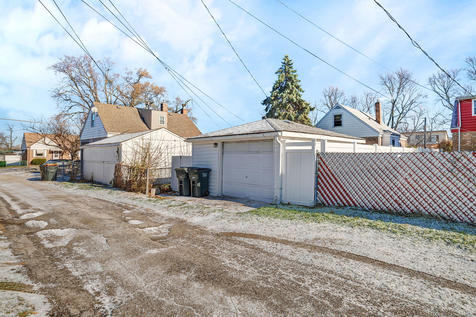 17912 School Street, Lansing, IL 60438