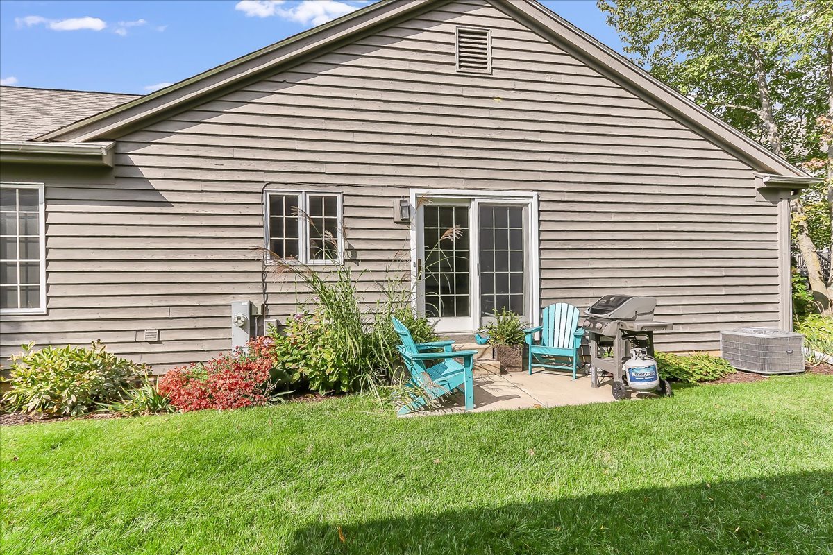 155 Burleigh Lane, Inverness, IL 60067