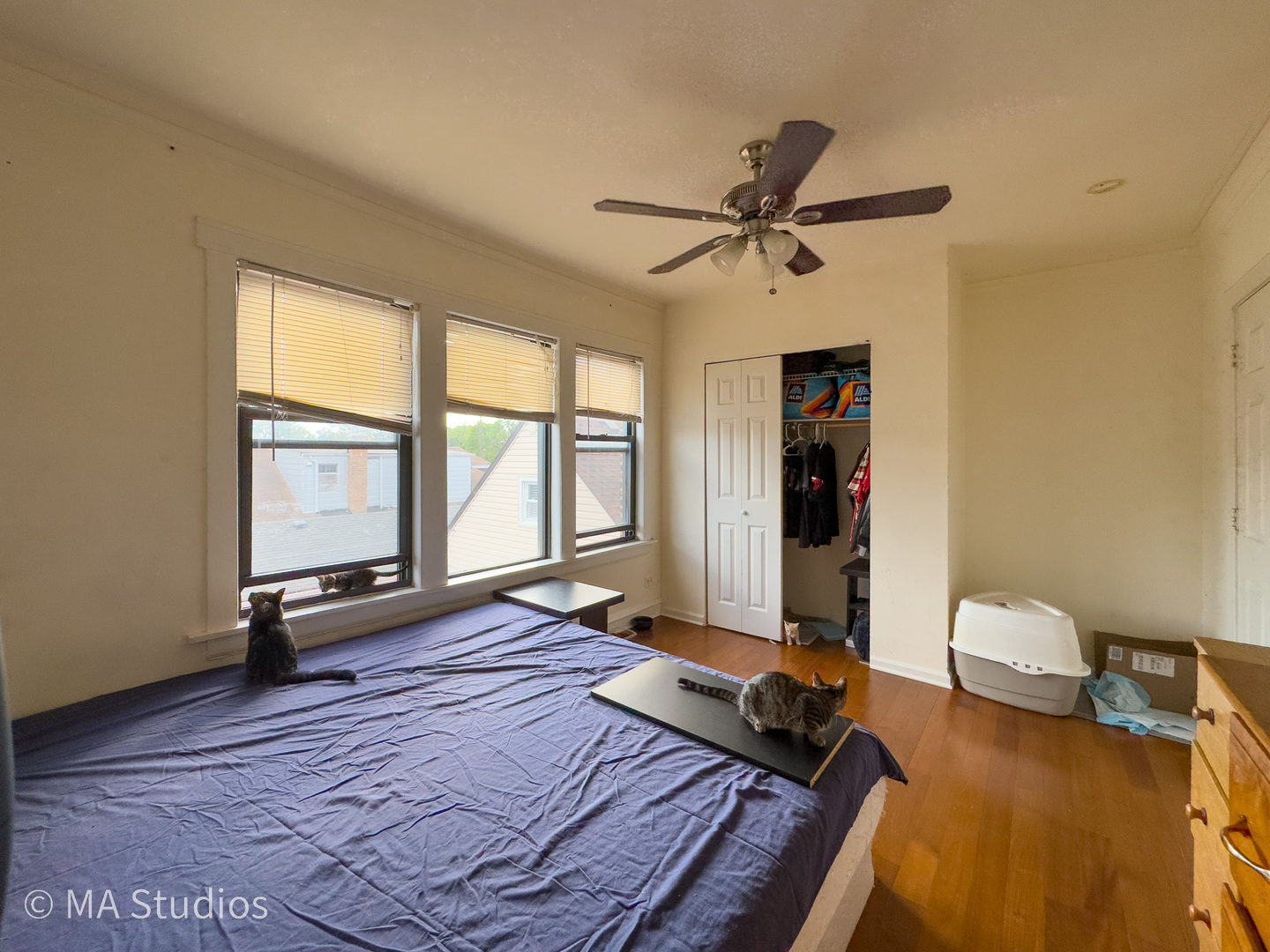 2747 N Oak Park Avenue, Chicago, IL 60707