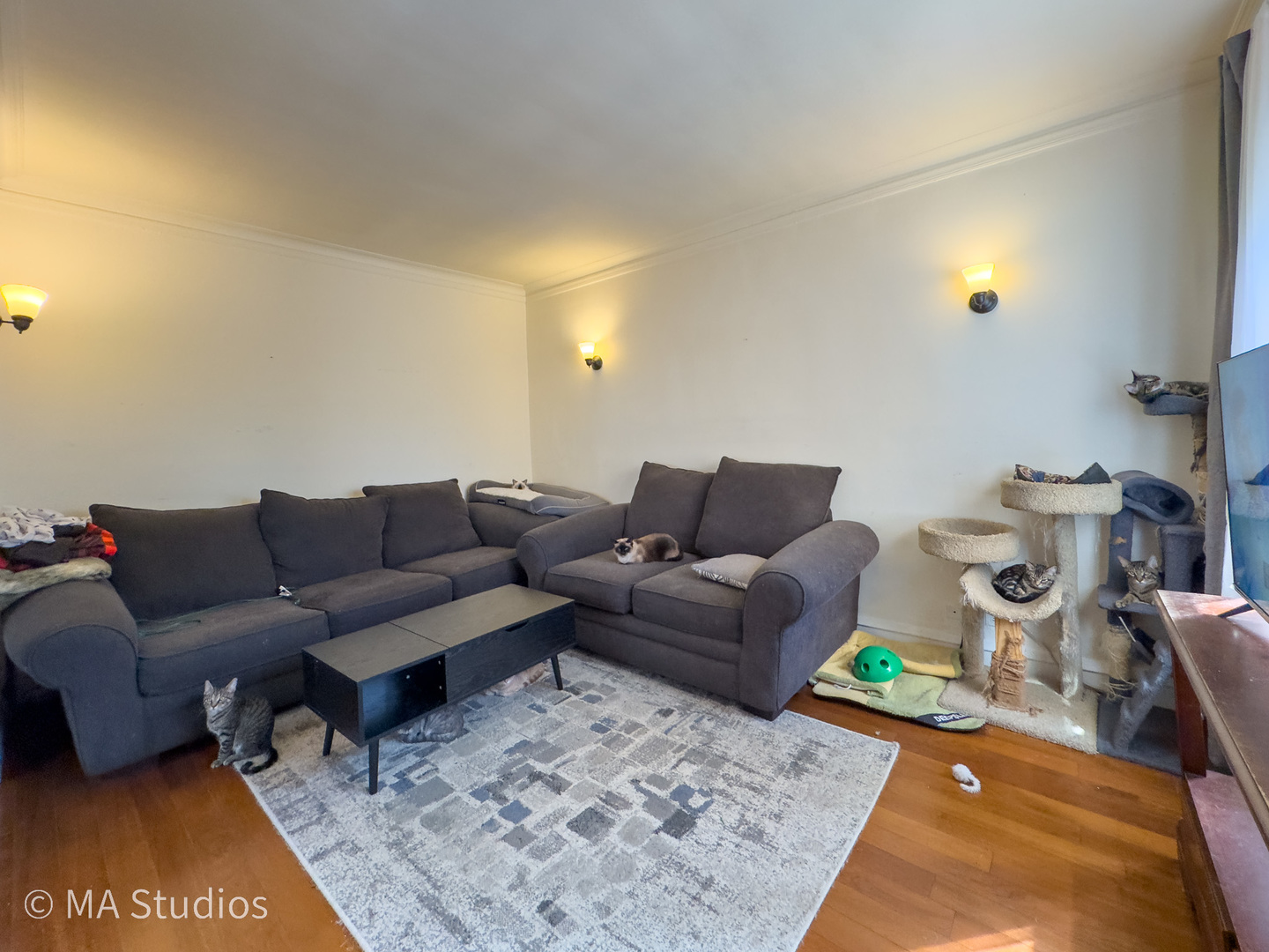 2747 N Oak Park Avenue, Chicago, IL 60707