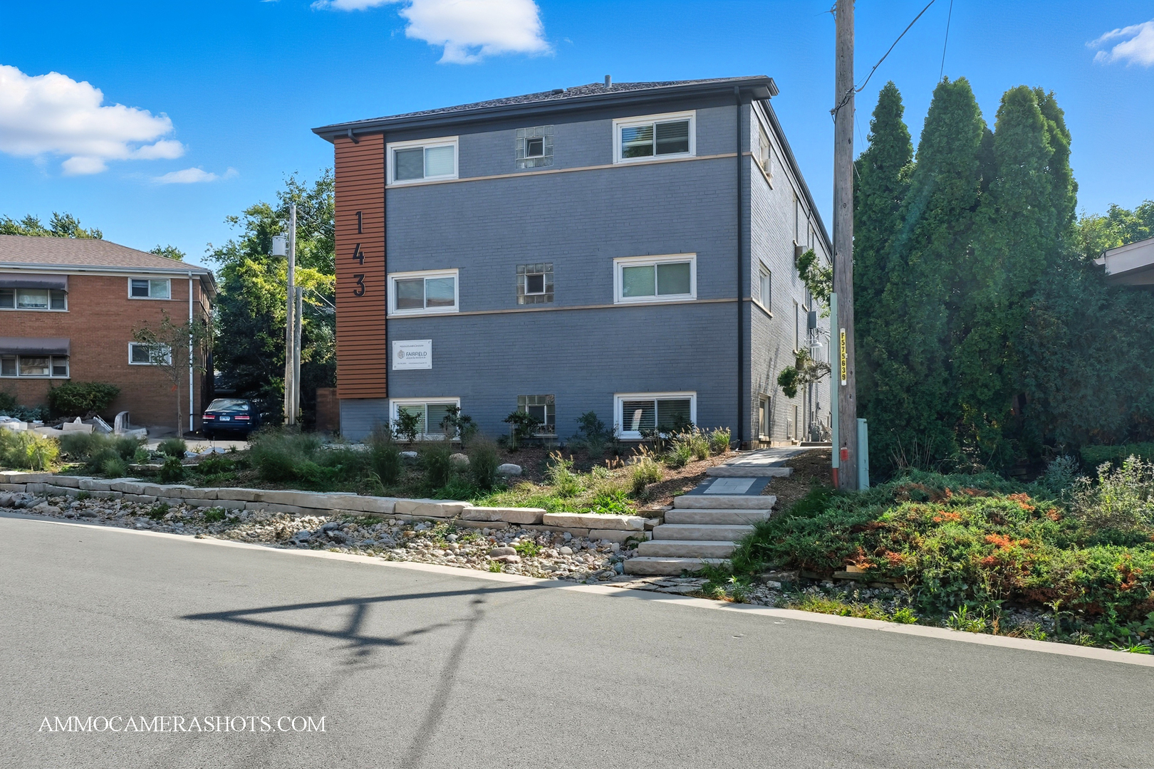 143 Ann Street #1S, Clarendon Hills, IL 60514
