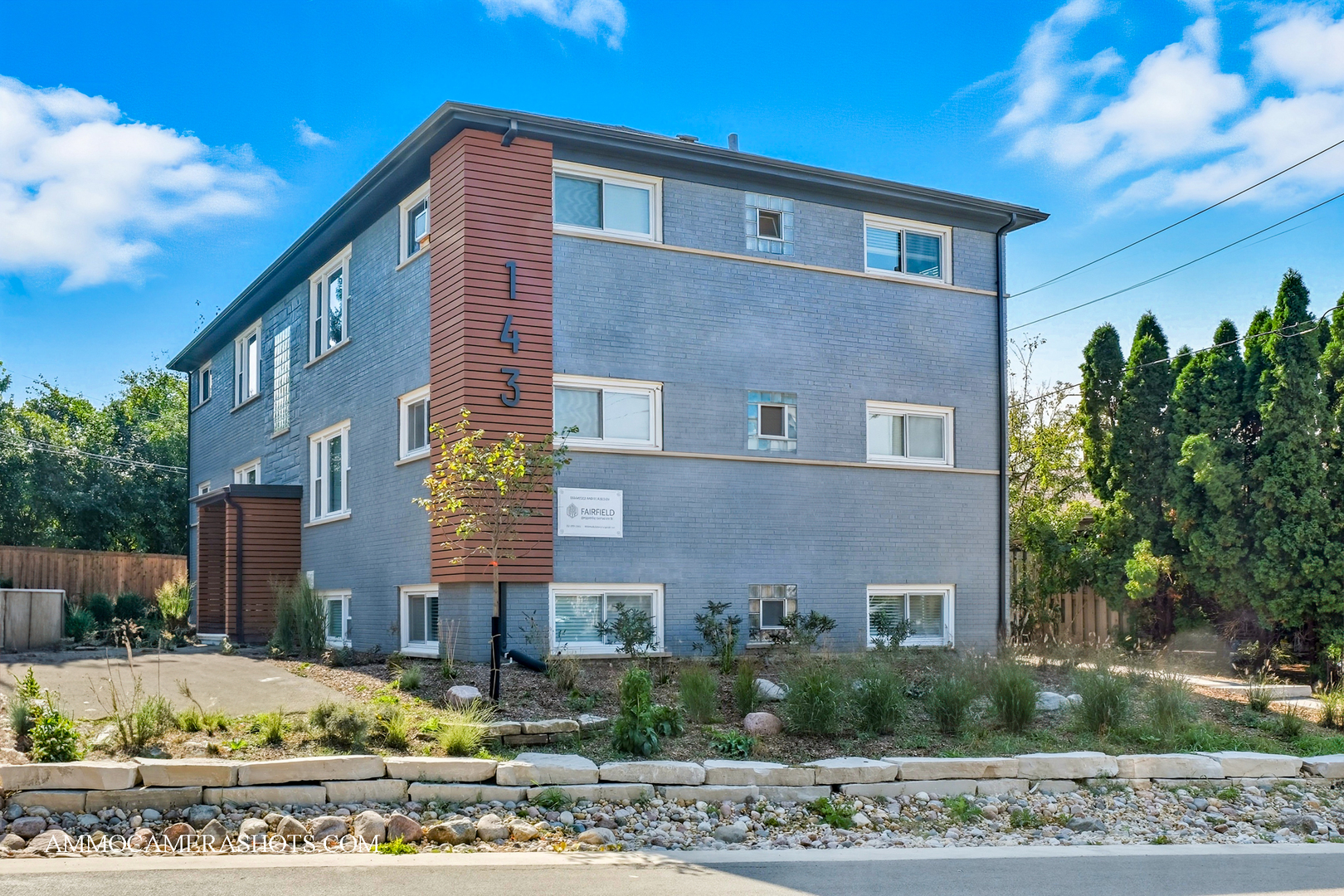 143 Ann Street #1S, Clarendon Hills, IL 60514