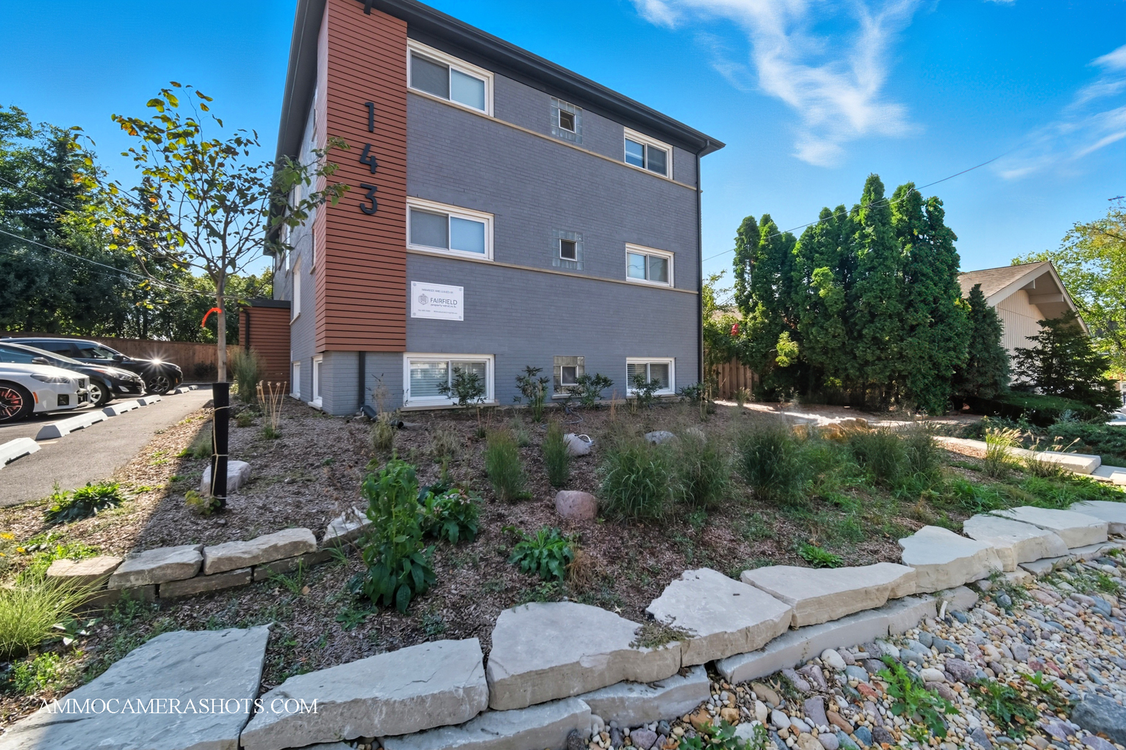 143 Ann Street #1S, Clarendon Hills, IL 60514