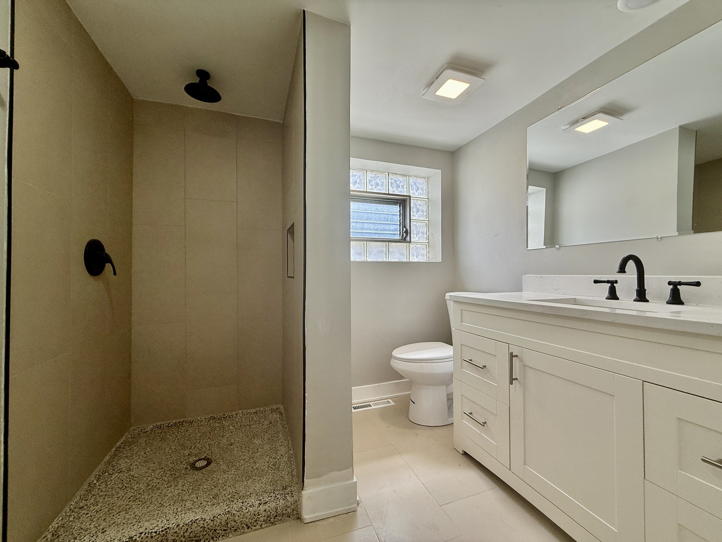 14101 S Saginaw Avenue, Burnham, IL 60633