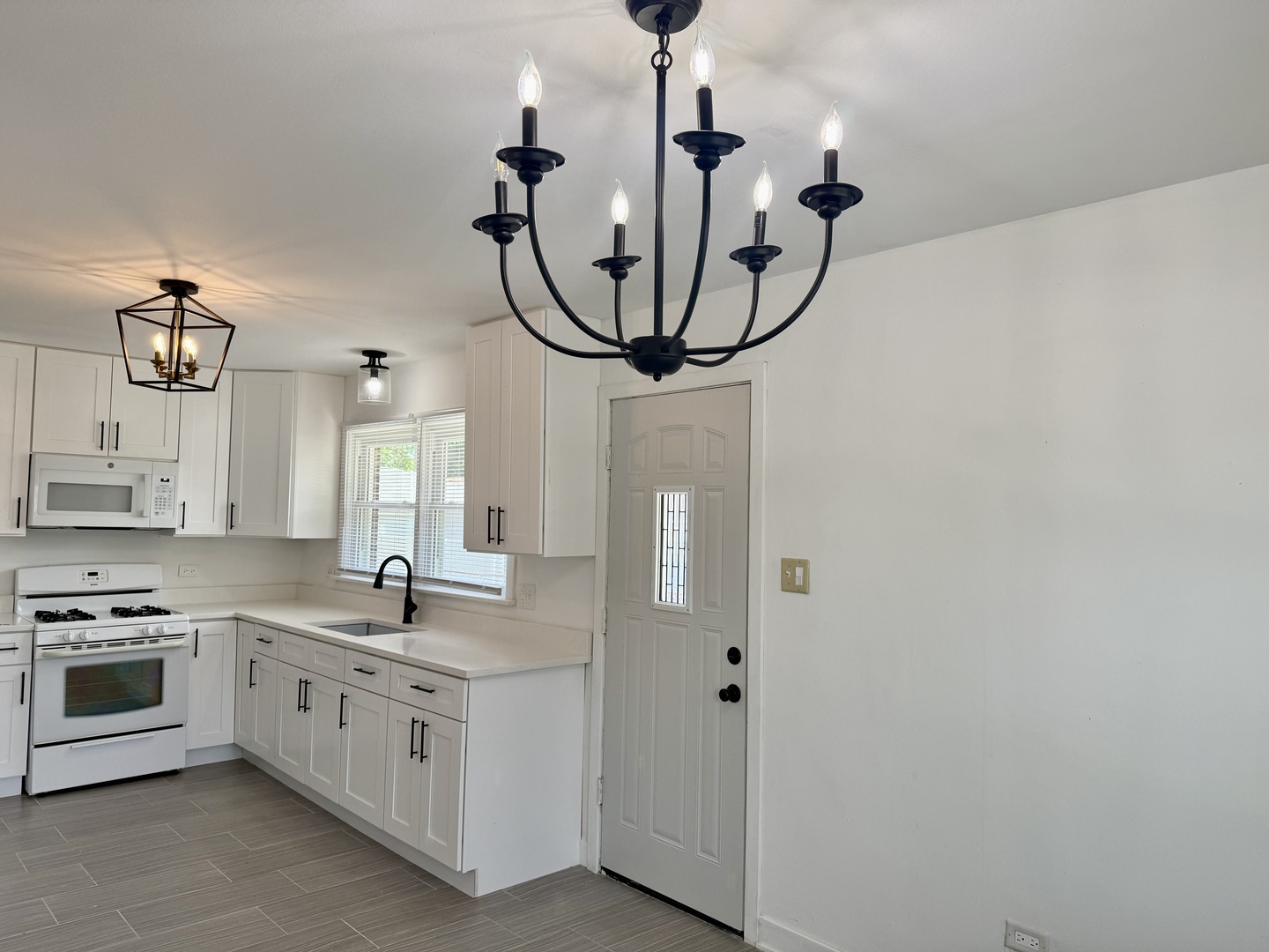 14101 S Saginaw Avenue, Burnham, IL 60633