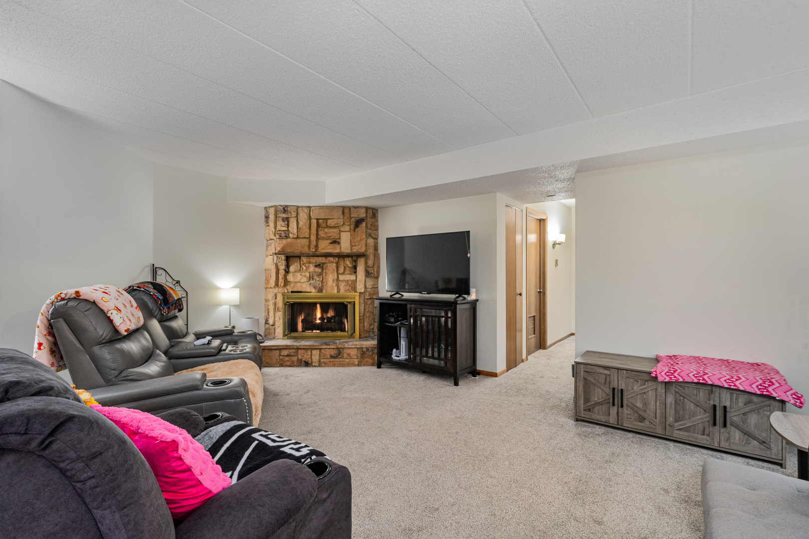 7962 Garfield Avenue #110, Burr Ridge, IL 60527