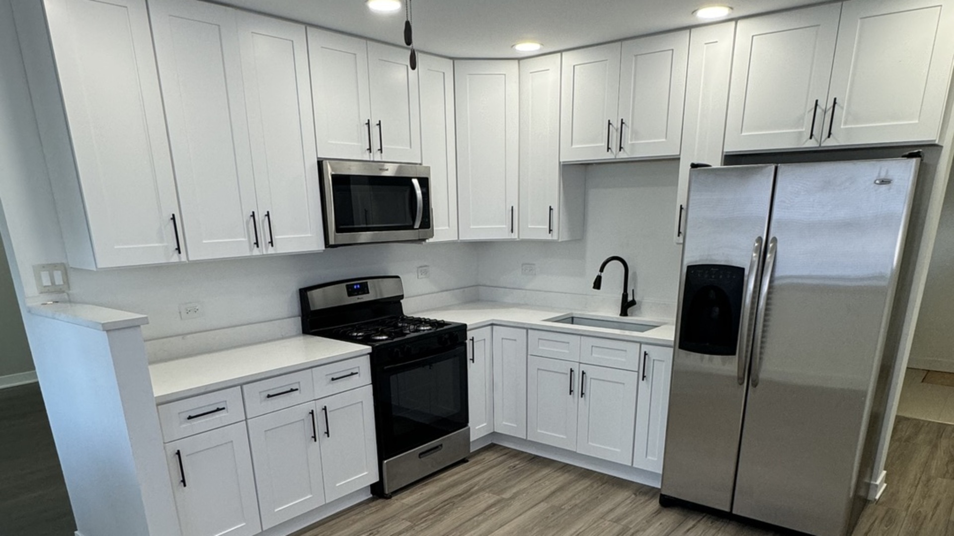14105 S Saginaw Avenue, Burnham, IL 60633