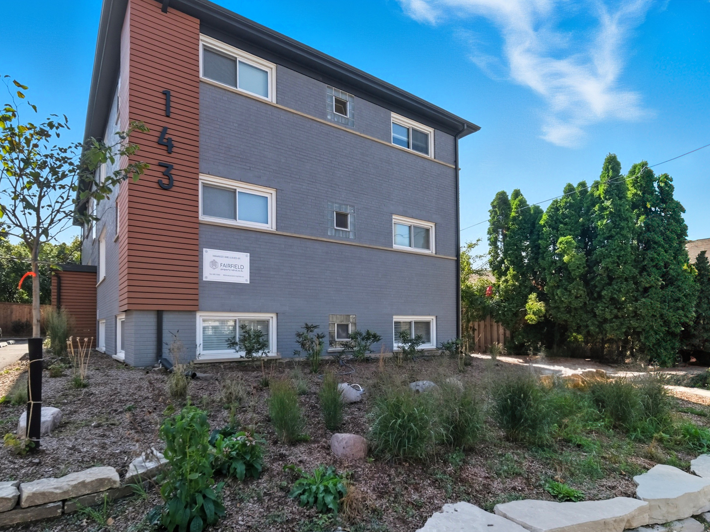143 Ann Street #1N, Clarendon Hills, IL 60514