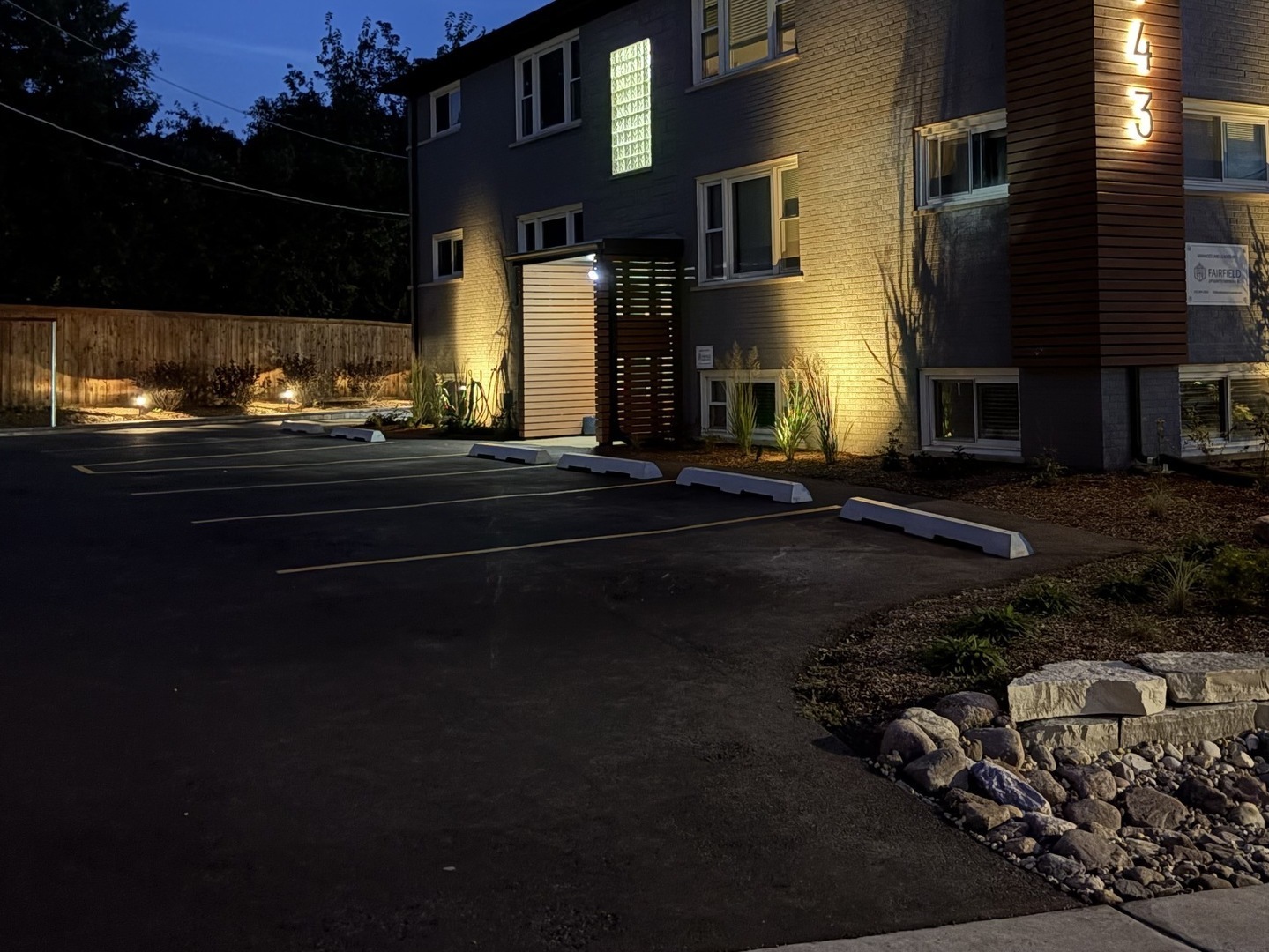 143 Ann Street #1N, Clarendon Hills, IL 60514