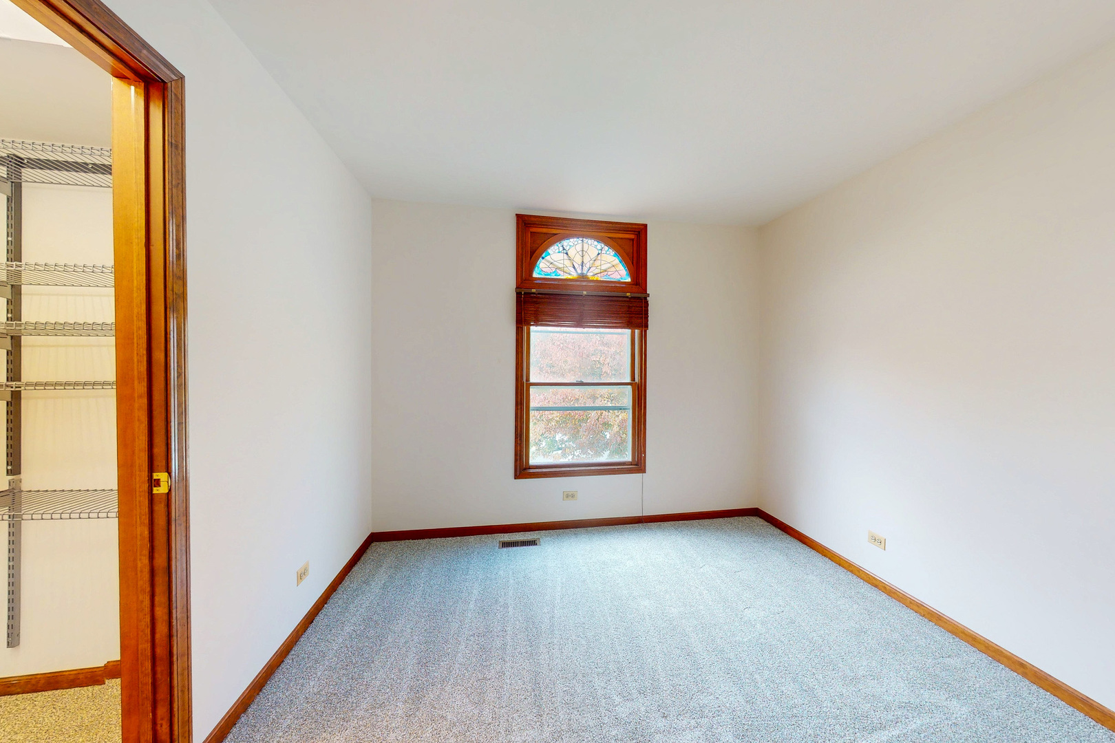 409 New York Lane, Elk Grove Village, IL 60007