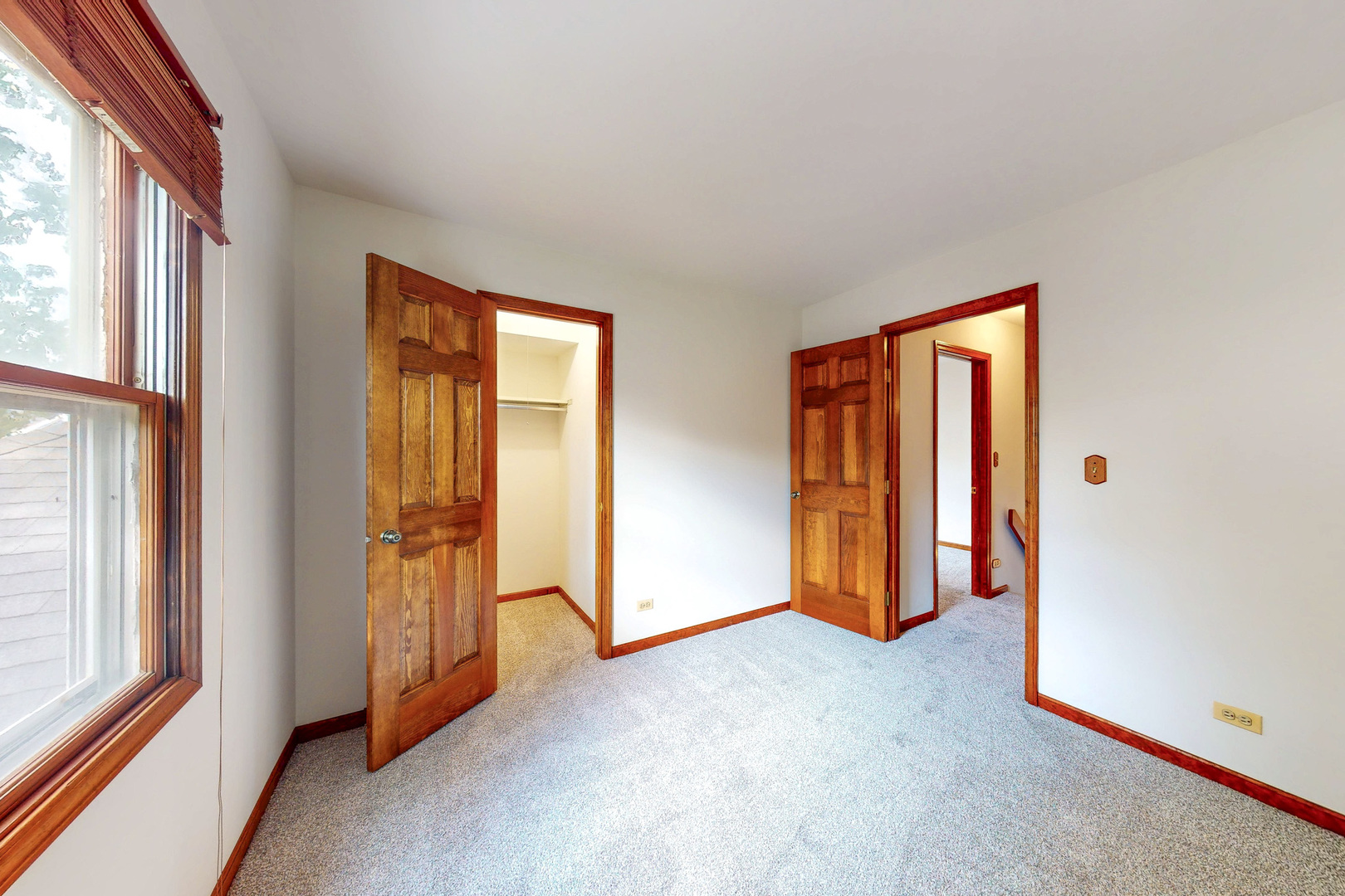 409 New York Lane, Elk Grove Village, IL 60007