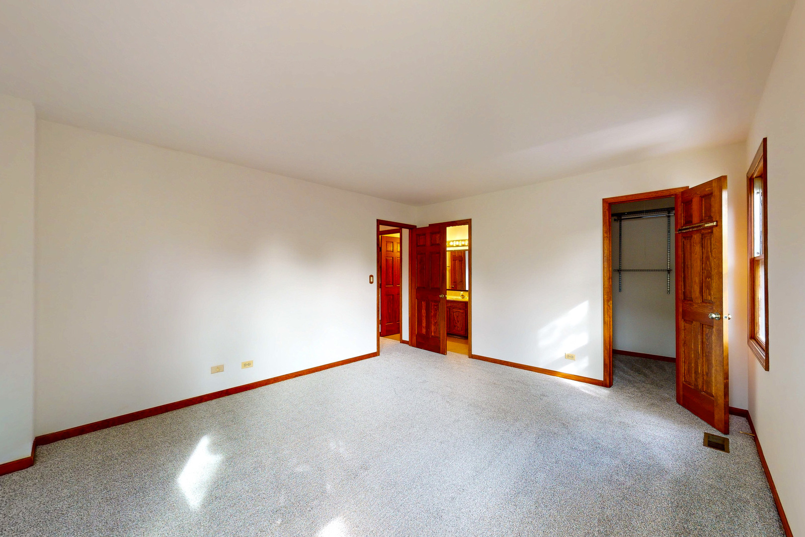 409 New York Lane, Elk Grove Village, IL 60007