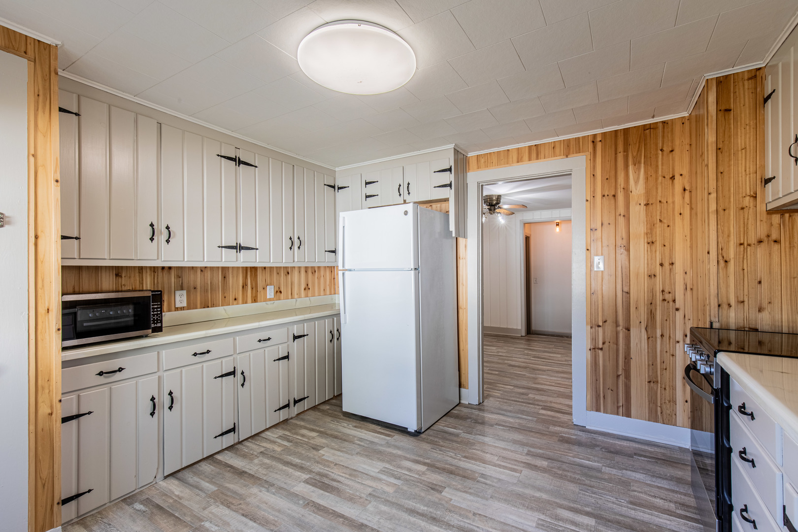 9 S Randolph Street, Princeton, IL 61356