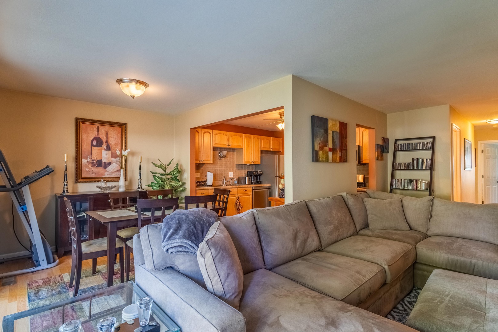 391 Thornhill Court #B1, Schaumburg, IL 60193