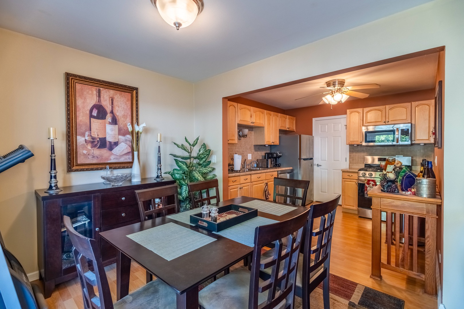 391 Thornhill Court #B1, Schaumburg, IL 60193