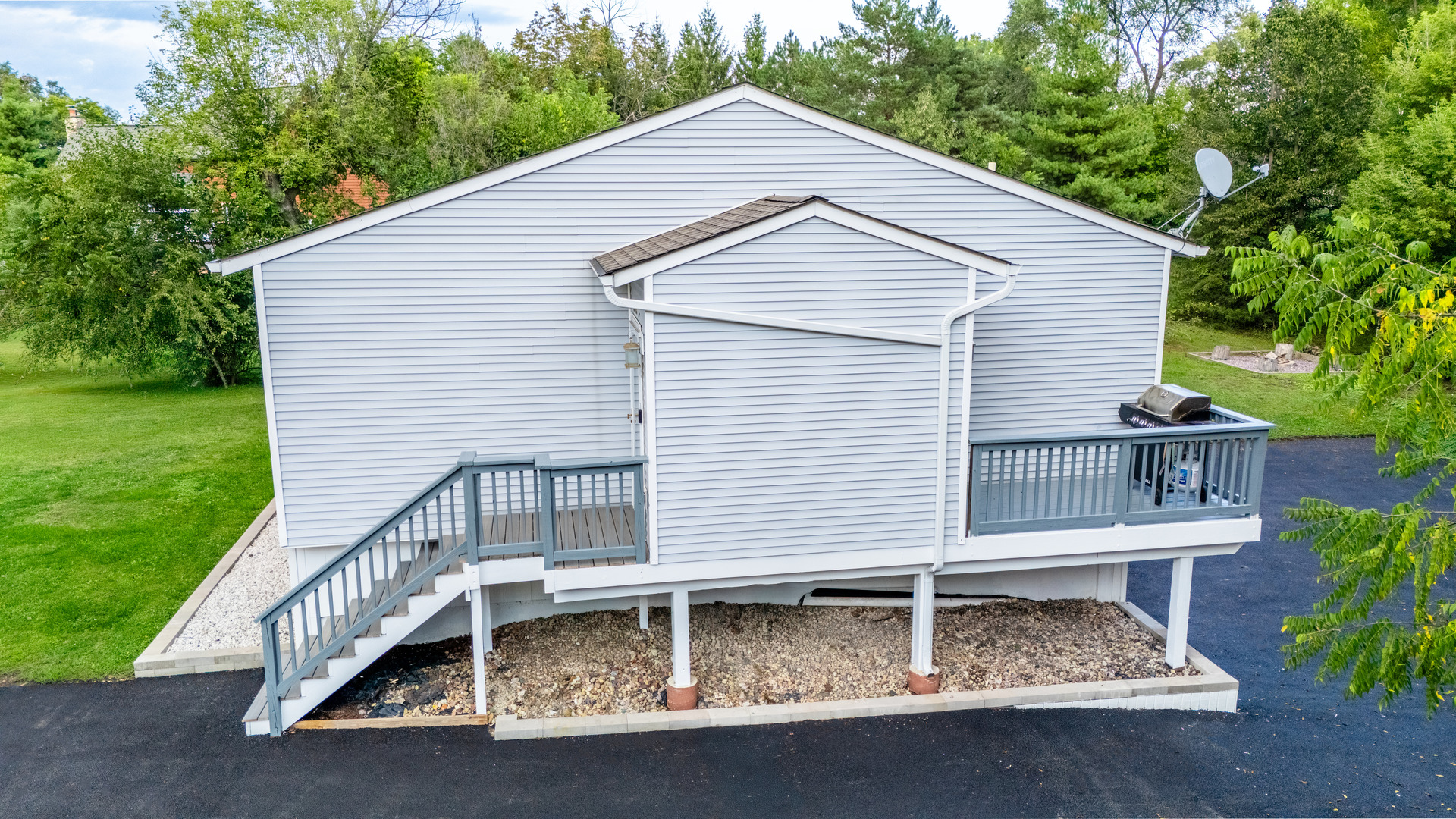 34785 N Gogol Avenue, Ingleside, IL 60041