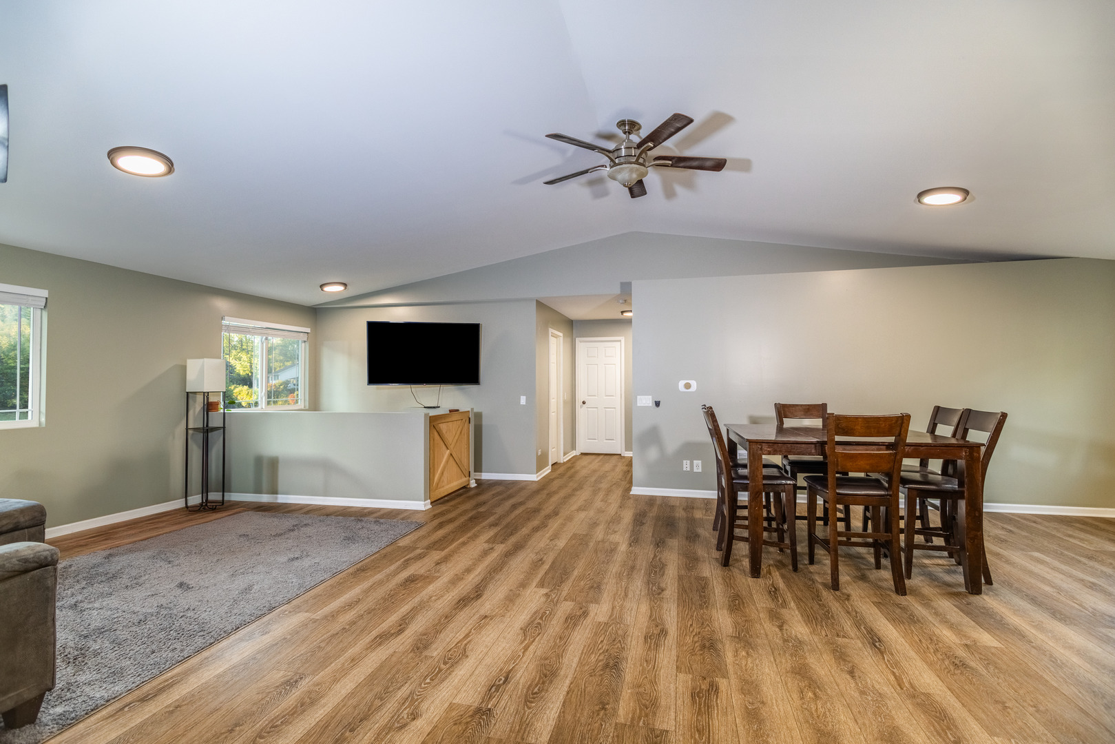 34785 N Gogol Avenue, Ingleside, IL 60041