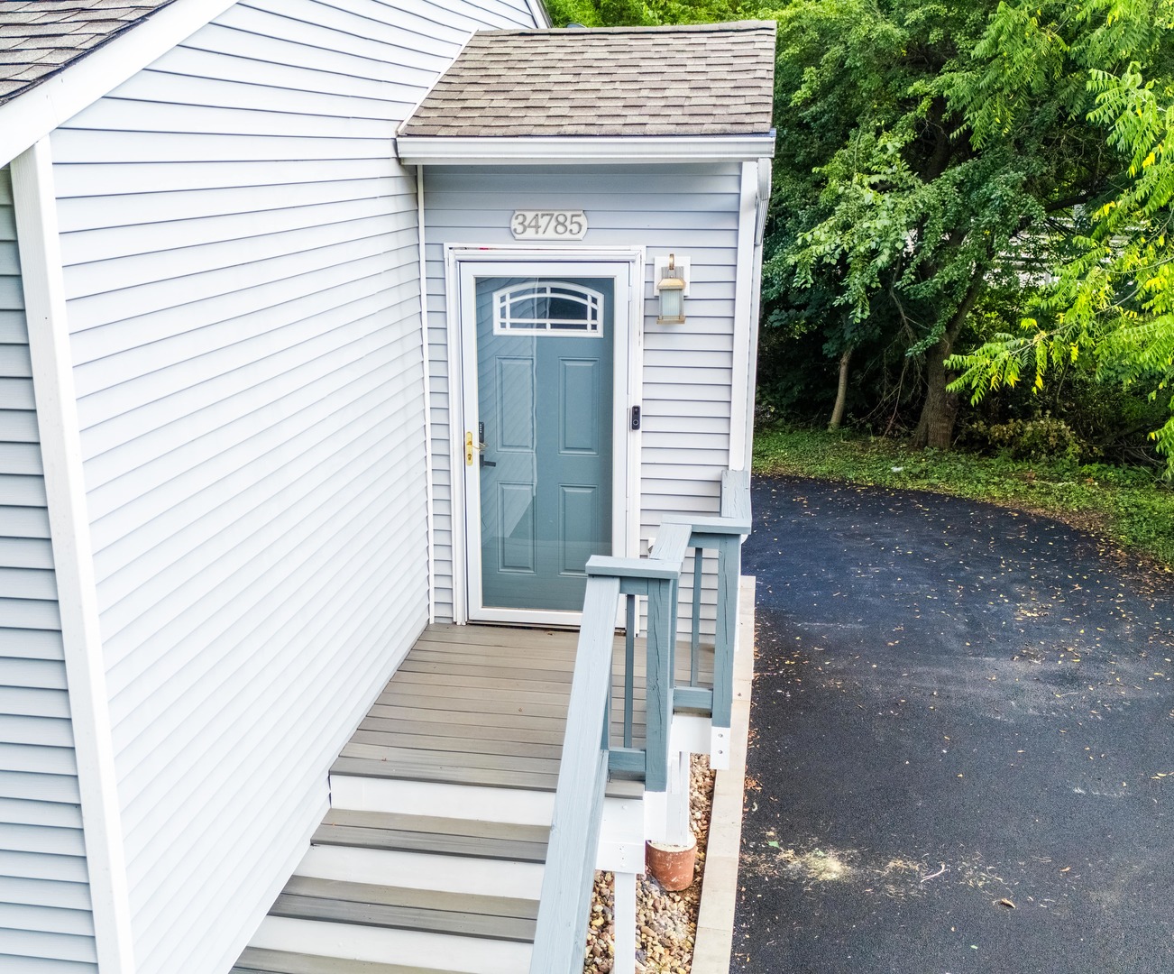 34785 N Gogol Avenue, Ingleside, IL 60041