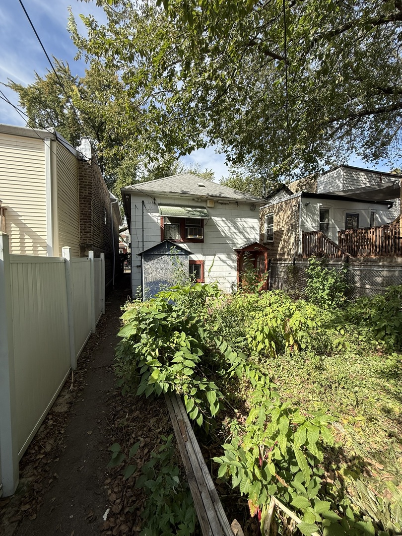 841 N Fairfield Avenue, Chicago, IL 60622
