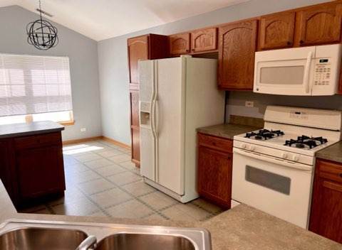 2406 Wilton Lane, Aurora, IL 60502