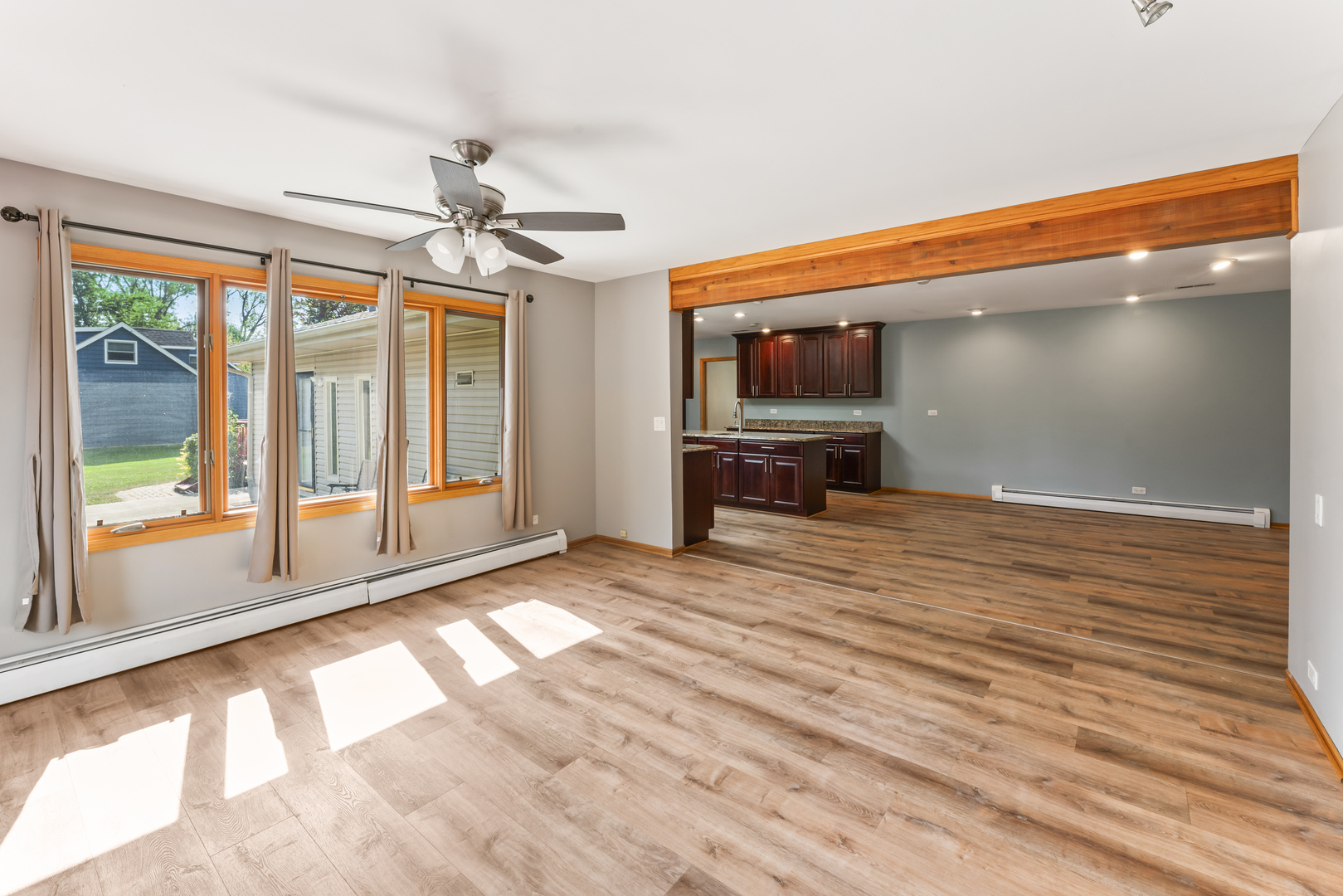 2226 Shannondale Road, Green Oaks, IL 60048