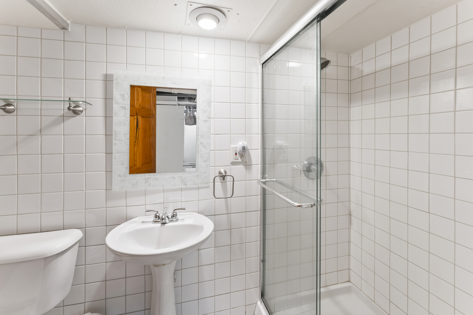 2226 Shannondale Road, Green Oaks, IL 60048