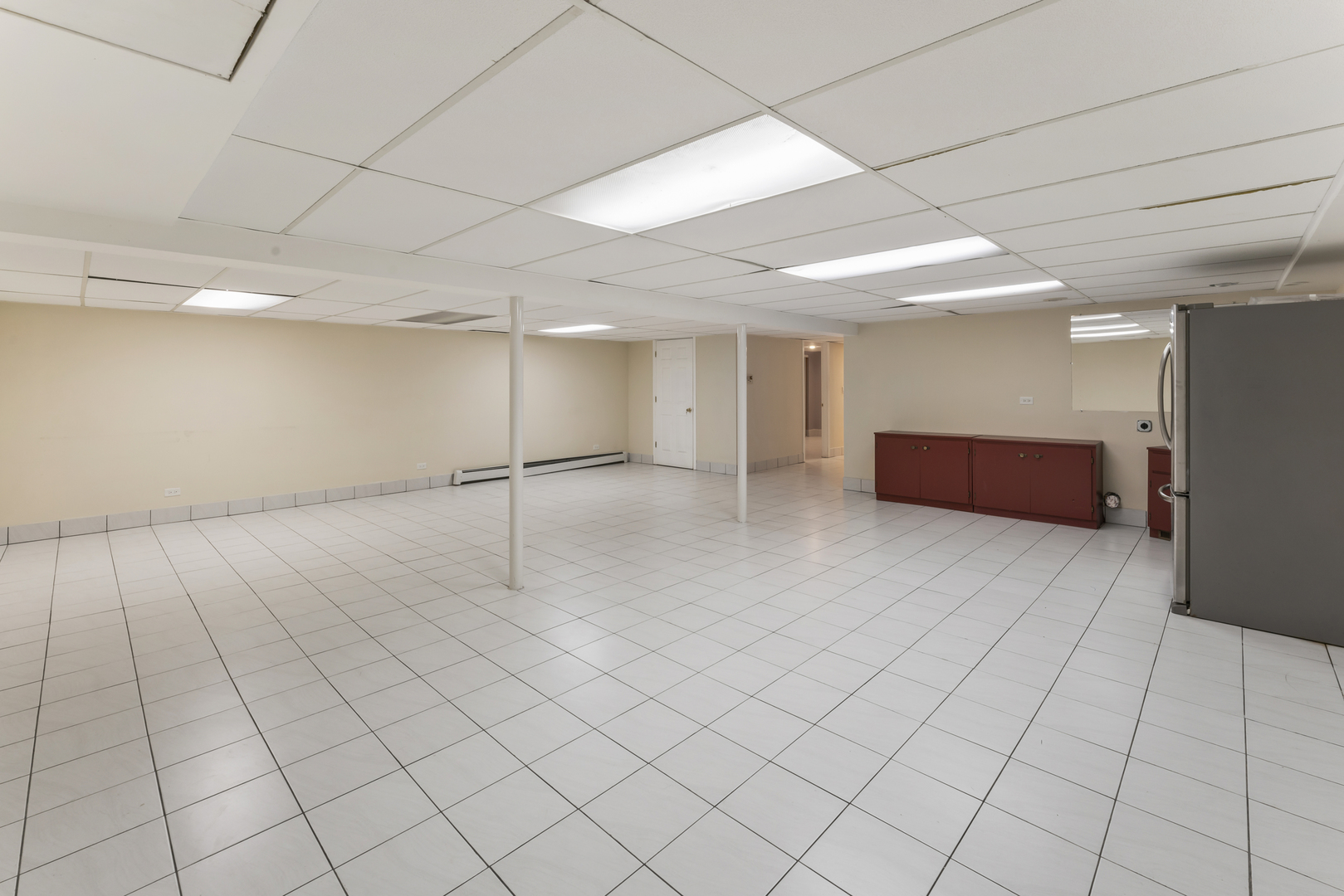 2226 Shannondale Road, Green Oaks, IL 60048