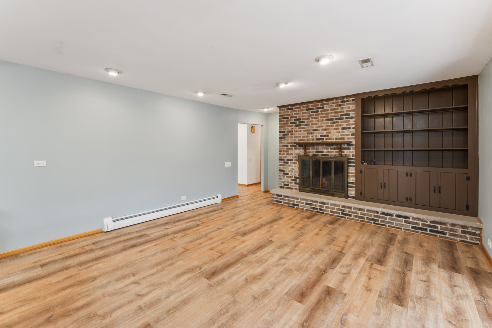 2226 Shannondale Road, Green Oaks, IL 60048