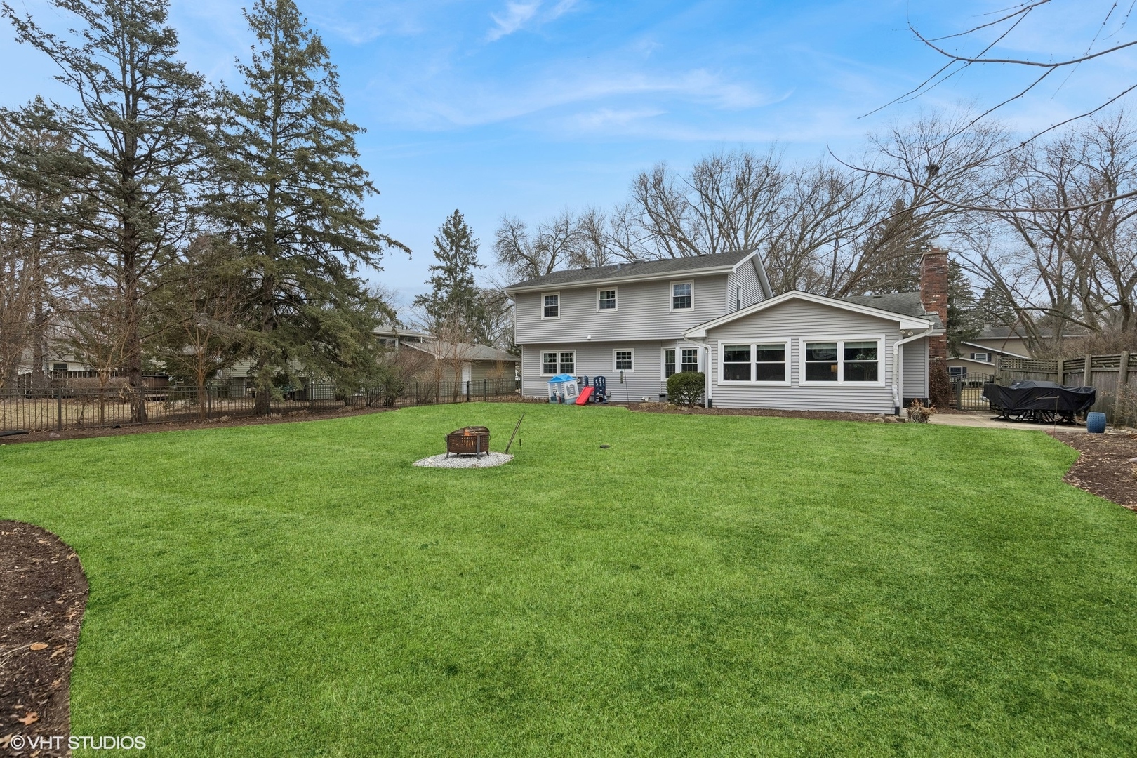 41 Swift Lane, Naperville, IL 60565