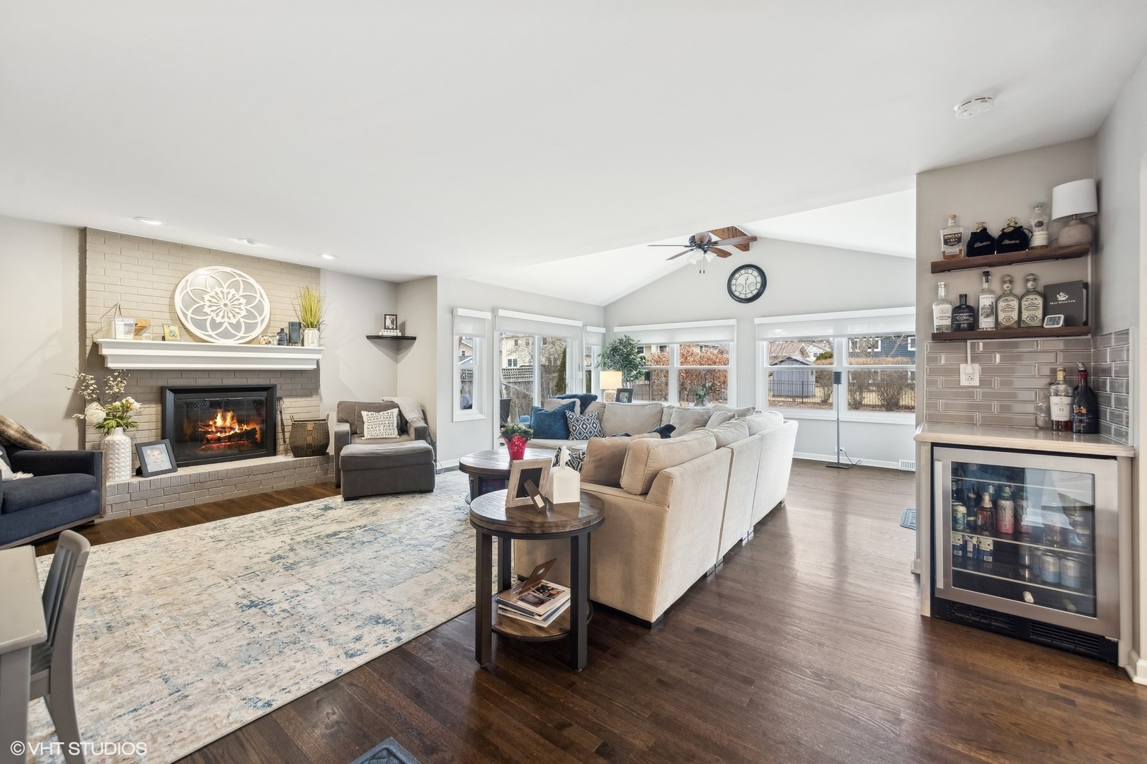 41 Swift Lane, Naperville, IL 60565