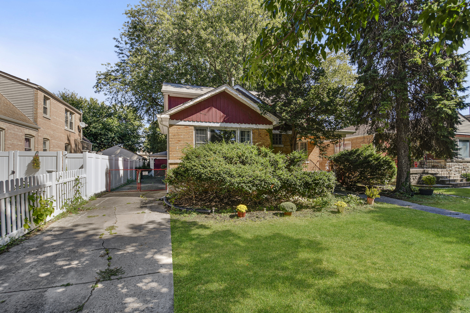 11125 S Fairfield Avenue, Chicago, IL 60655