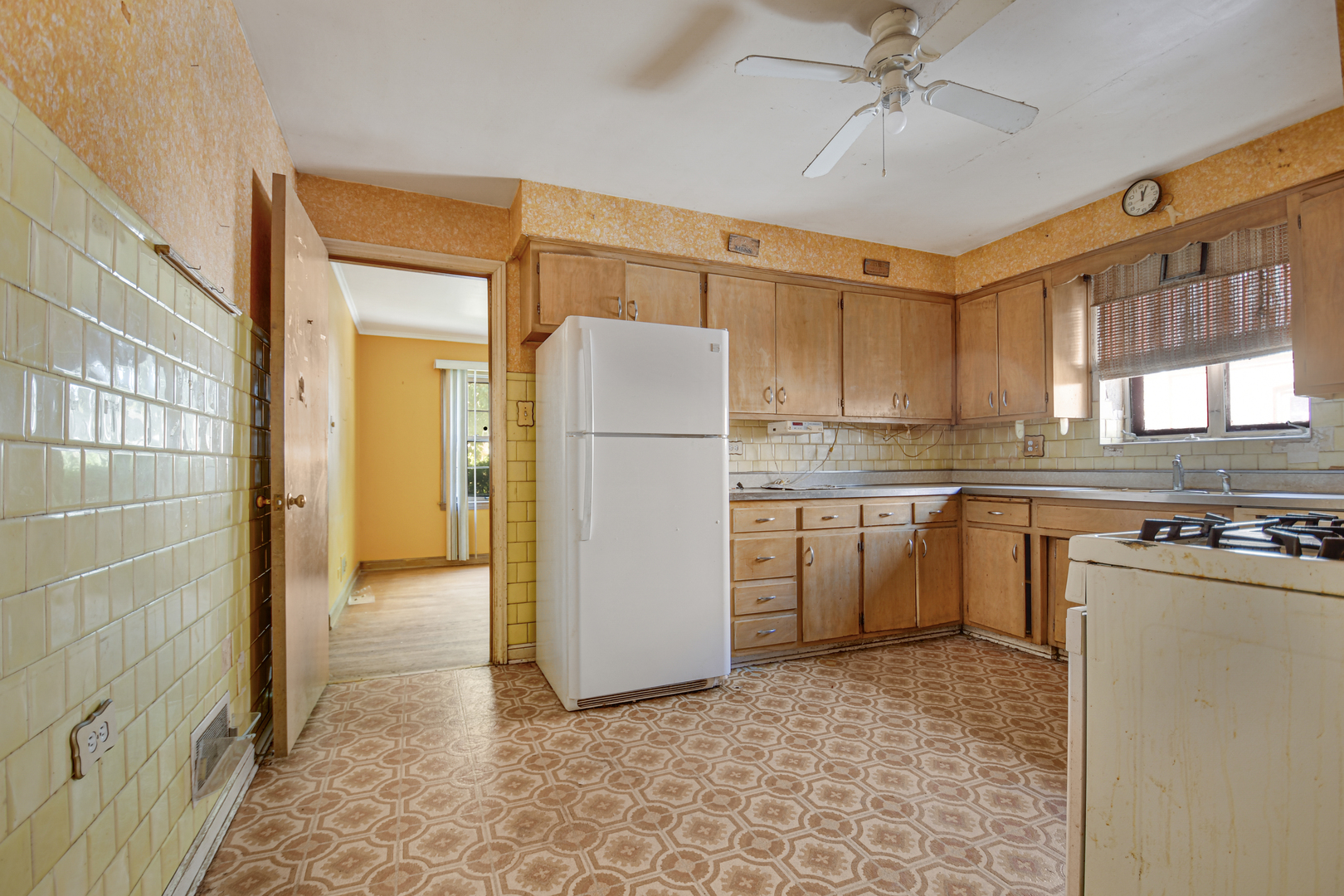 11125 S Fairfield Avenue, Chicago, IL 60655