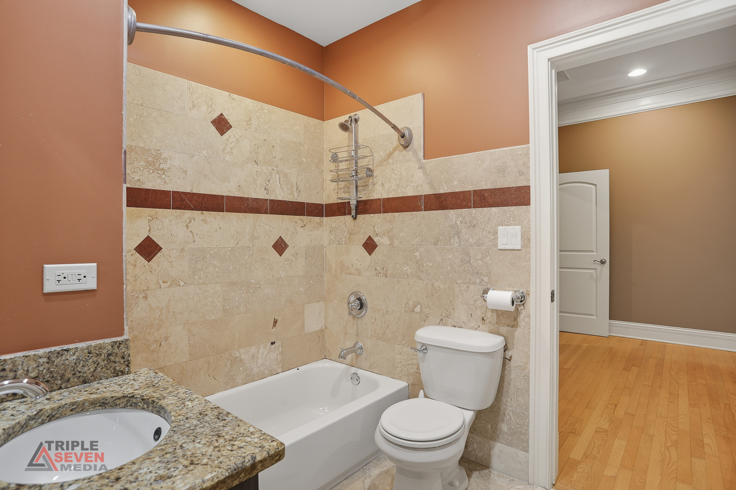 5039 S Michigan Avenue #1S, Chicago, IL 60615