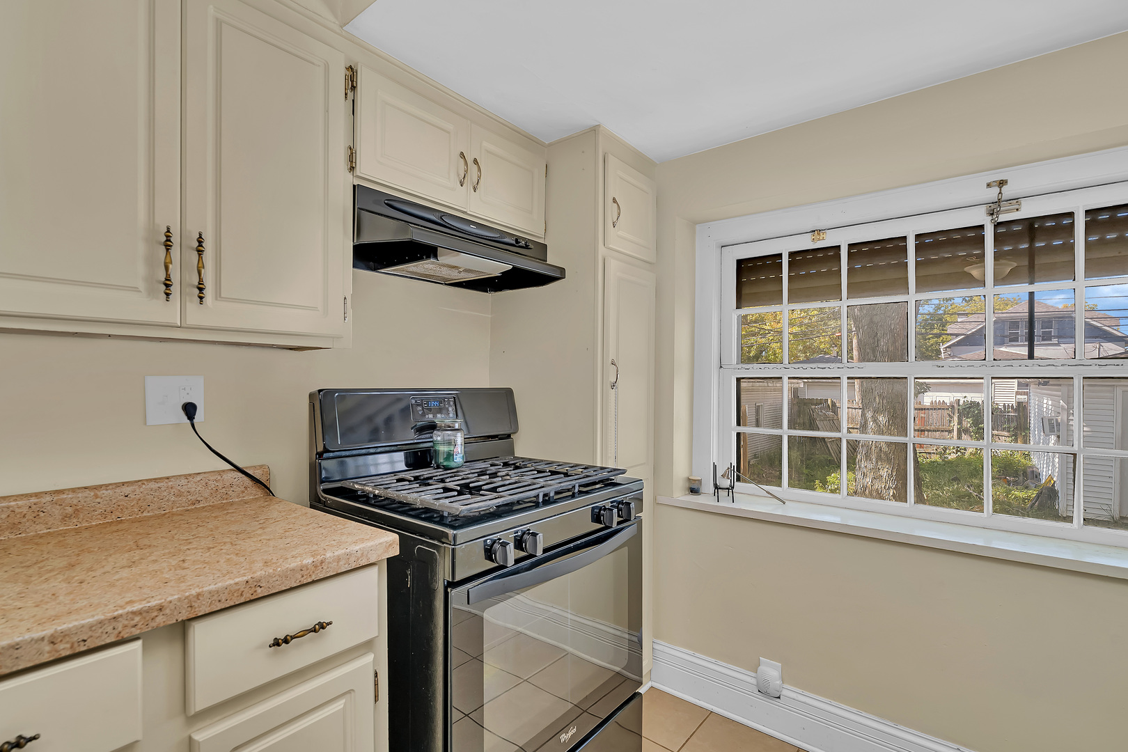 1409 N Raynor Avenue, Joliet, IL 60435