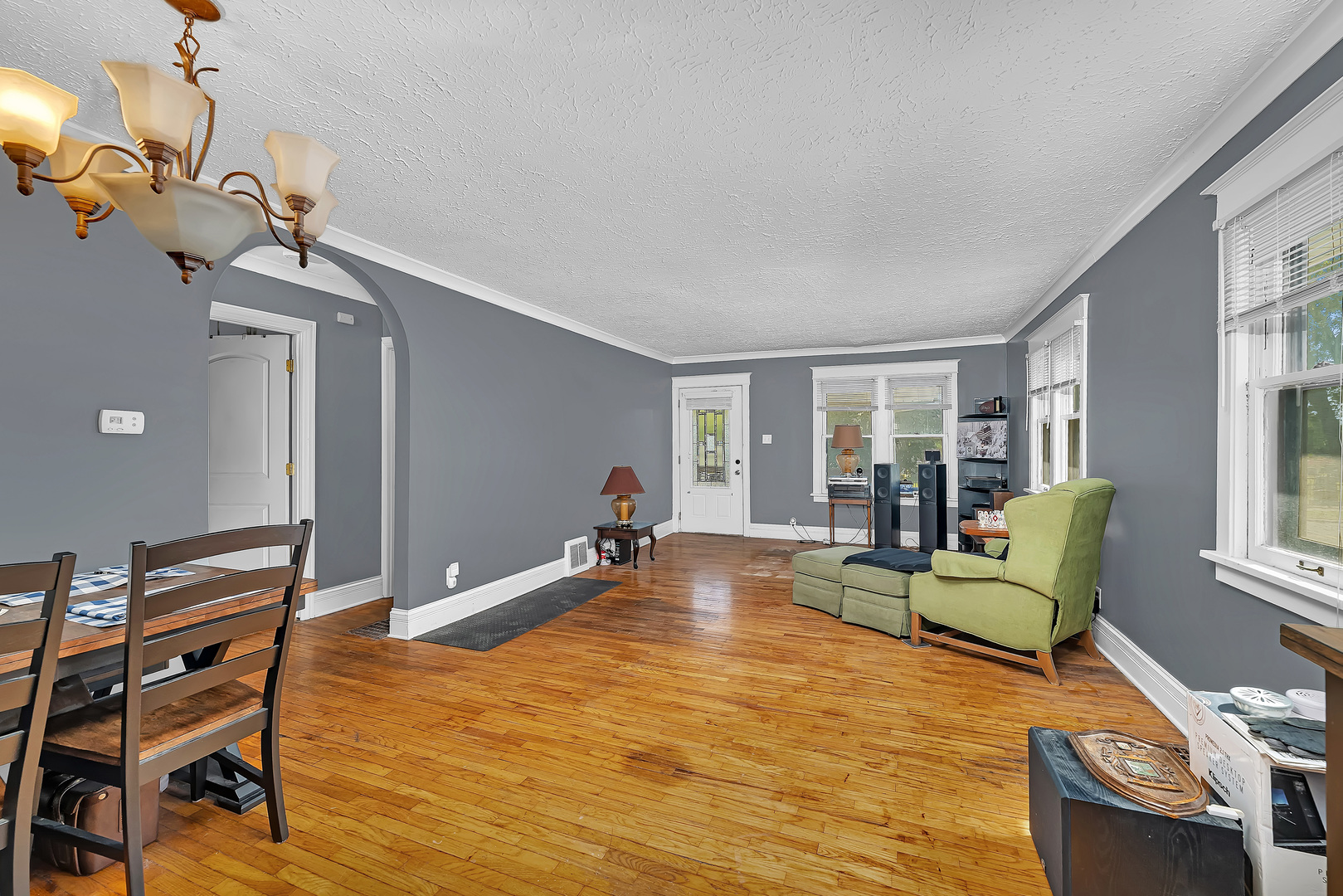 1409 N Raynor Avenue, Joliet, IL 60435