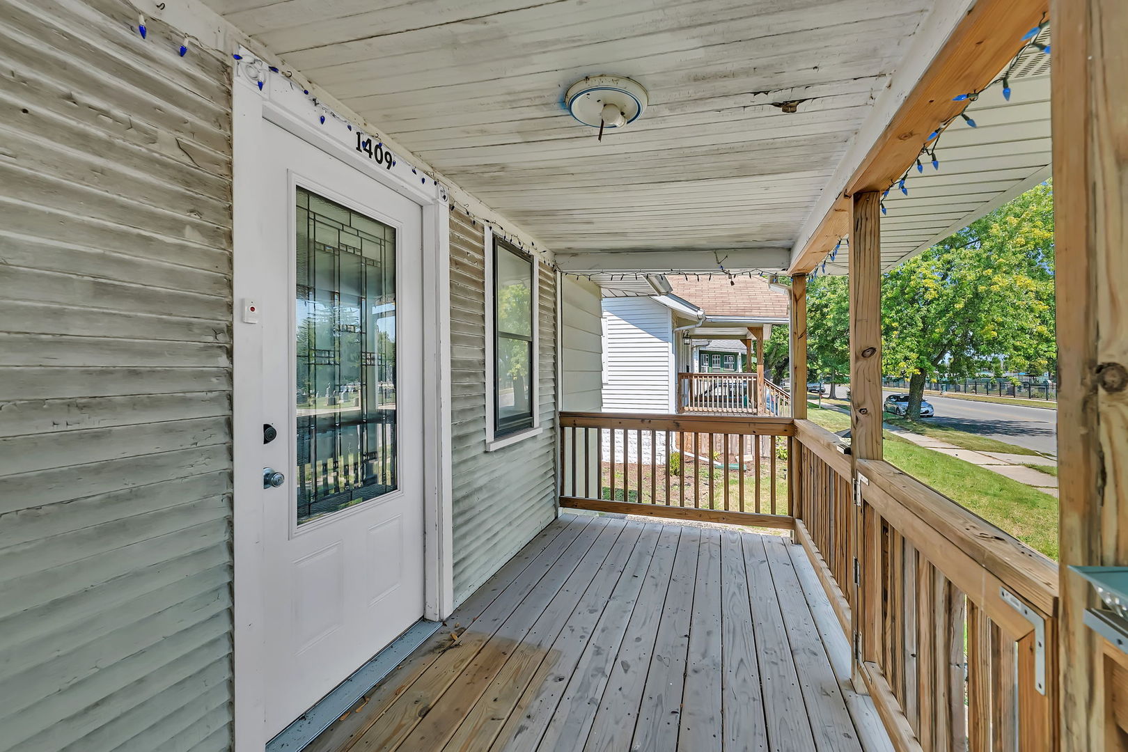 1409 N Raynor Avenue, Joliet, IL 60435