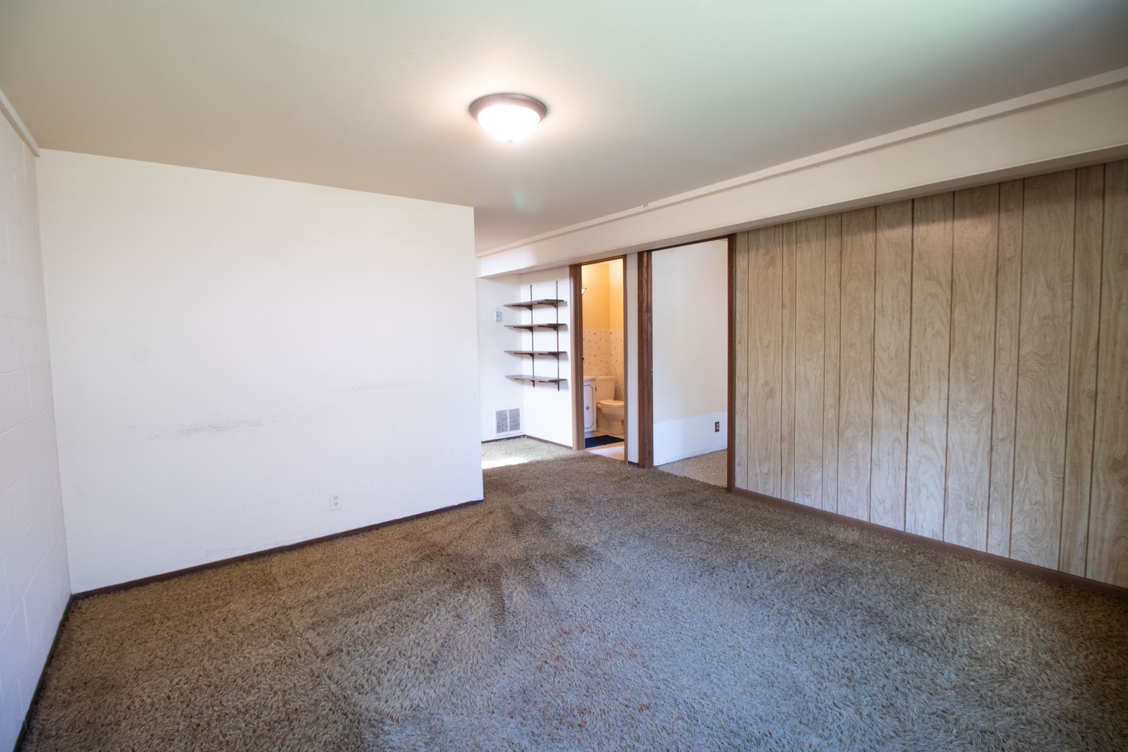 406 Library Lane, Streamwood, IL 60107