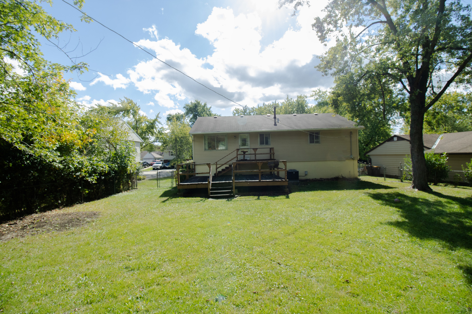 406 Library Lane, Streamwood, IL 60107