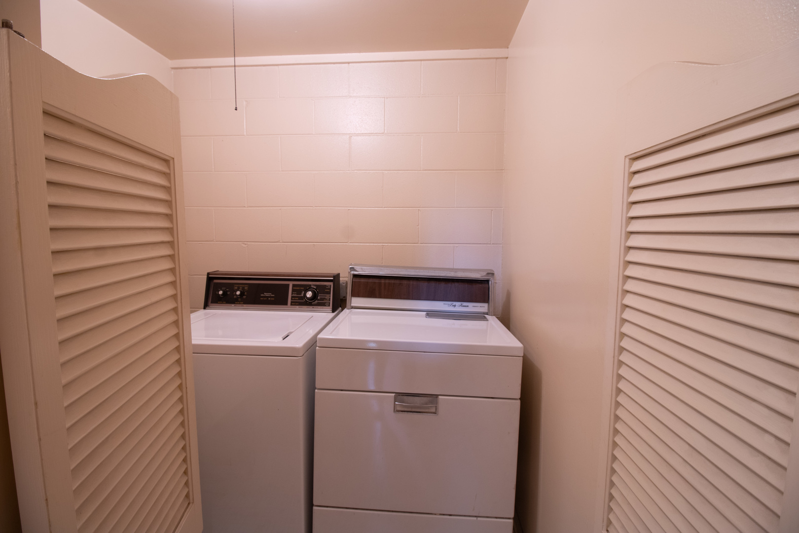 406 Library Lane, Streamwood, IL 60107