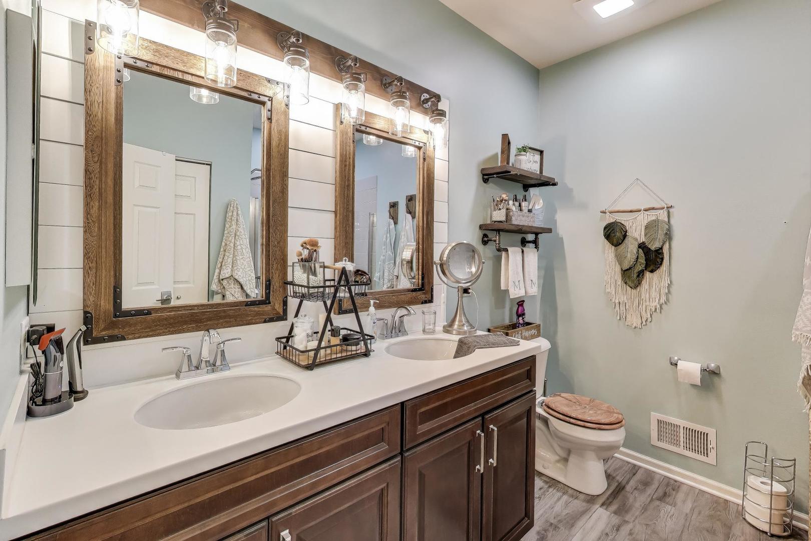 8208 Onyx Lane, Joliet, IL 60431